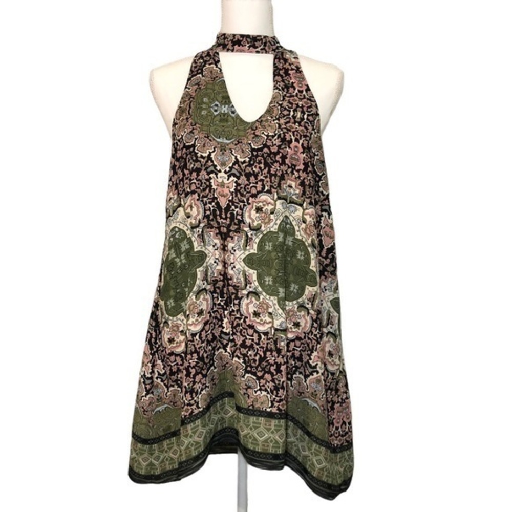 OLIVACEOUS Olive Green Pink Tile Print Shift Dress